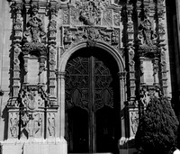 Guanajuato church doors